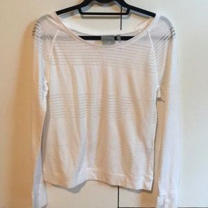 Athleta white top